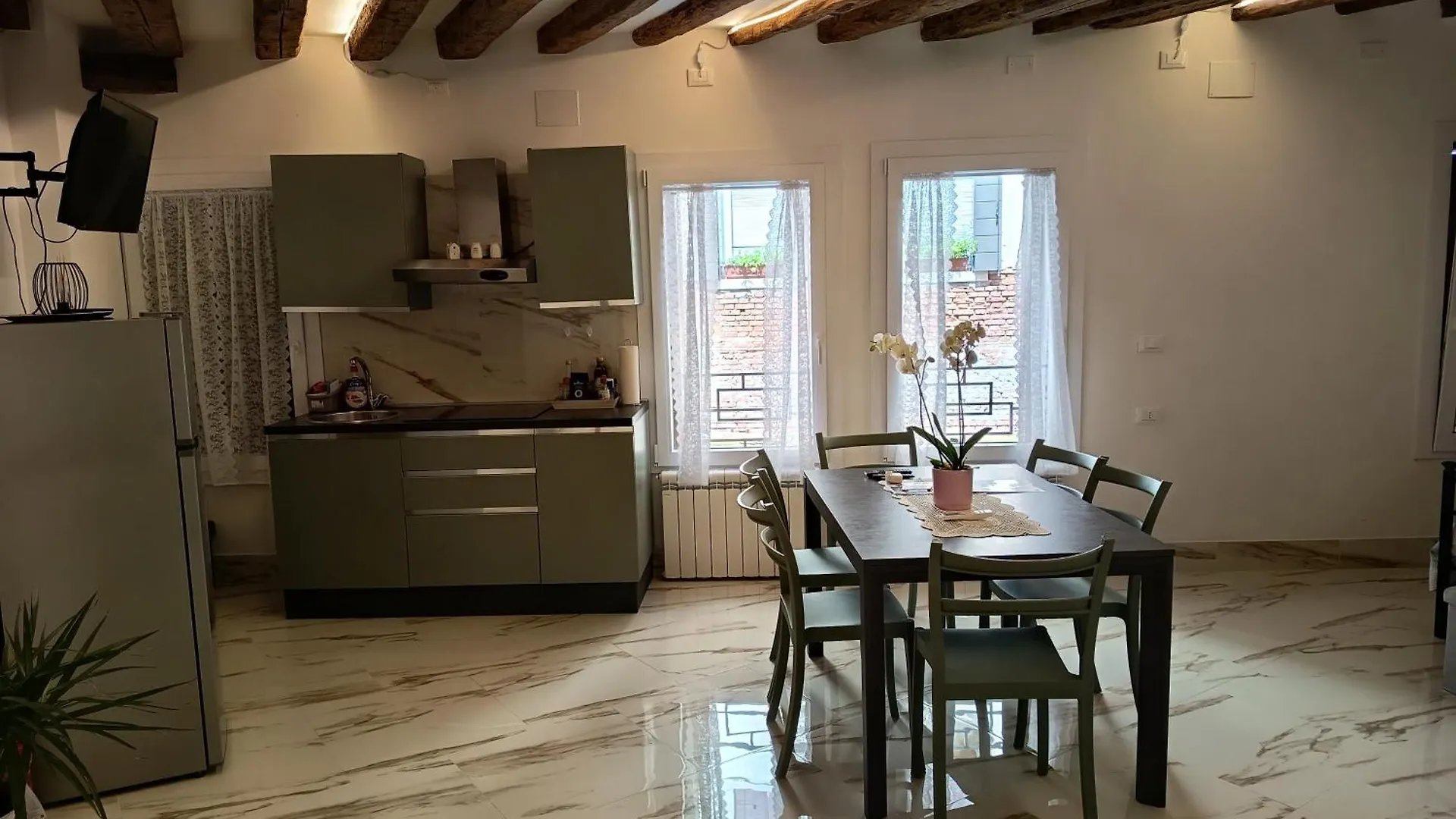 Daire Ca Lucia Canal View Venedik